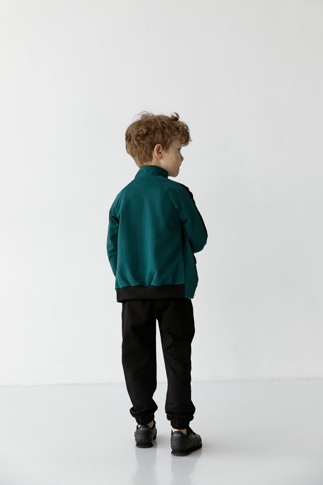 Спортивний костюм на хлопчика колір зелений з чорним р.116 407364