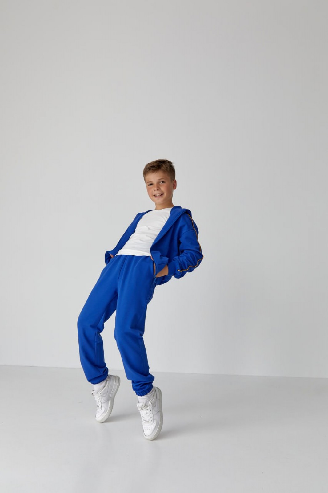 Дитячий спортивний костюм для хлопчика електрик р.110 439050