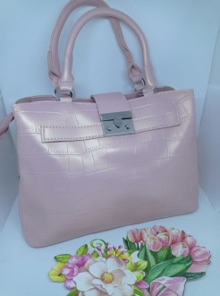 Жіноча сумка рожевого кольору SKL92-290956