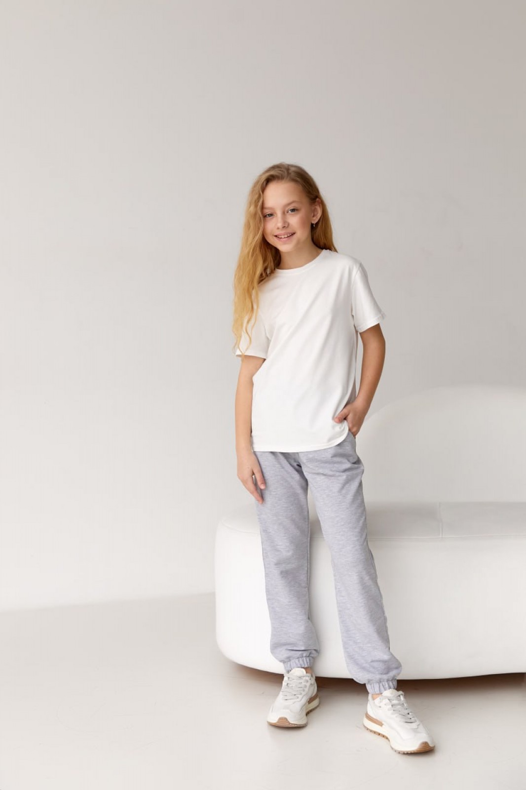Базова дитяча однотонна футболка білого кольору р.170 420885