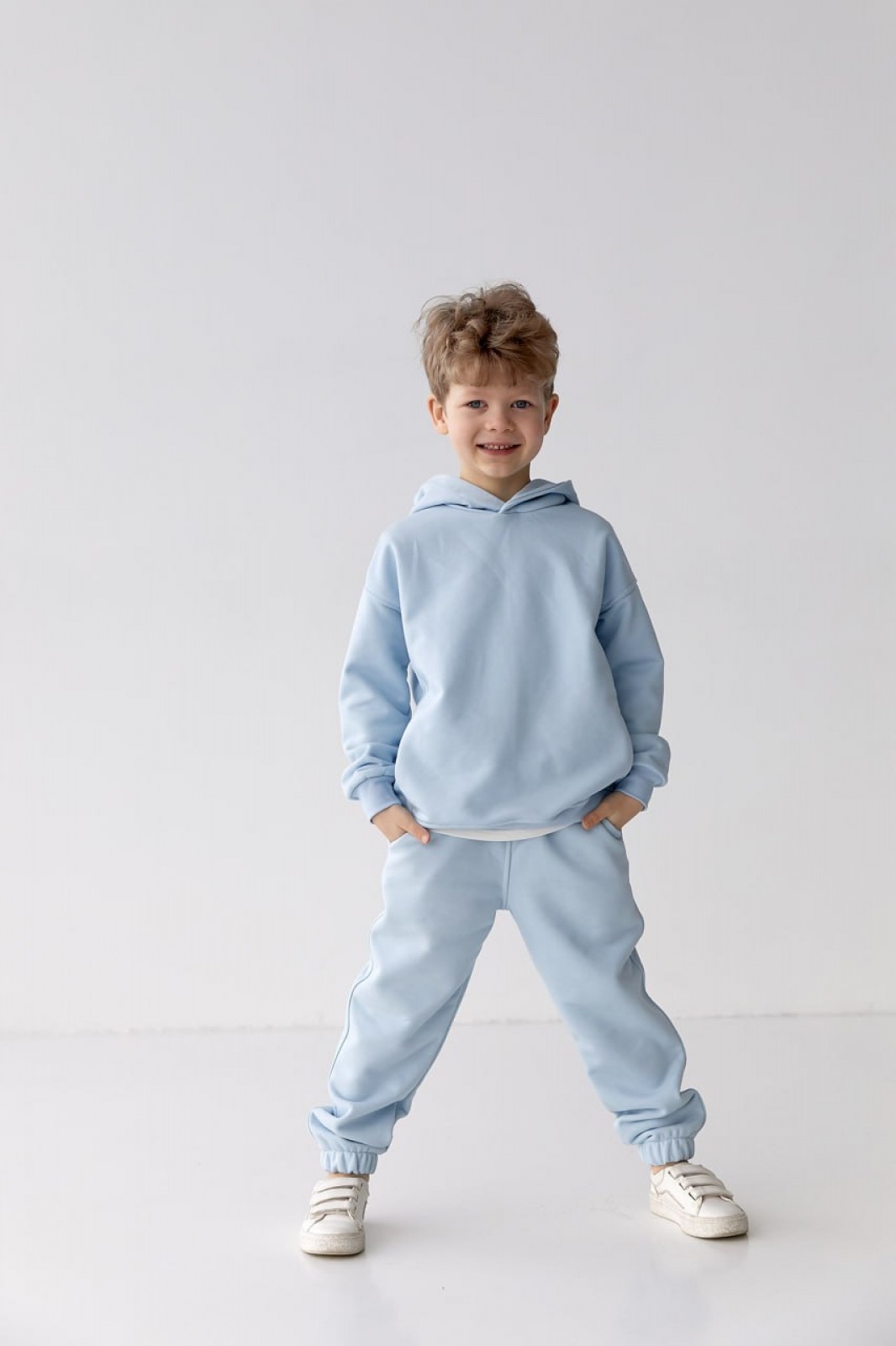 Дитячий спортивний костюм для хлопчика світло-блакитний р.140 439899