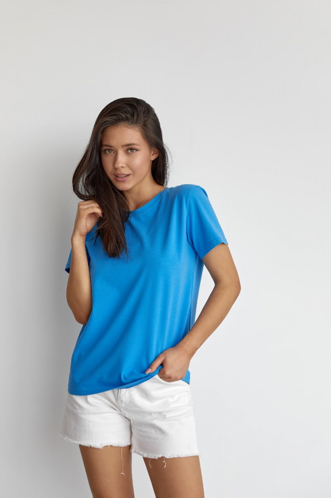 Жіноча базова футболка колір блакитний р.L 449909