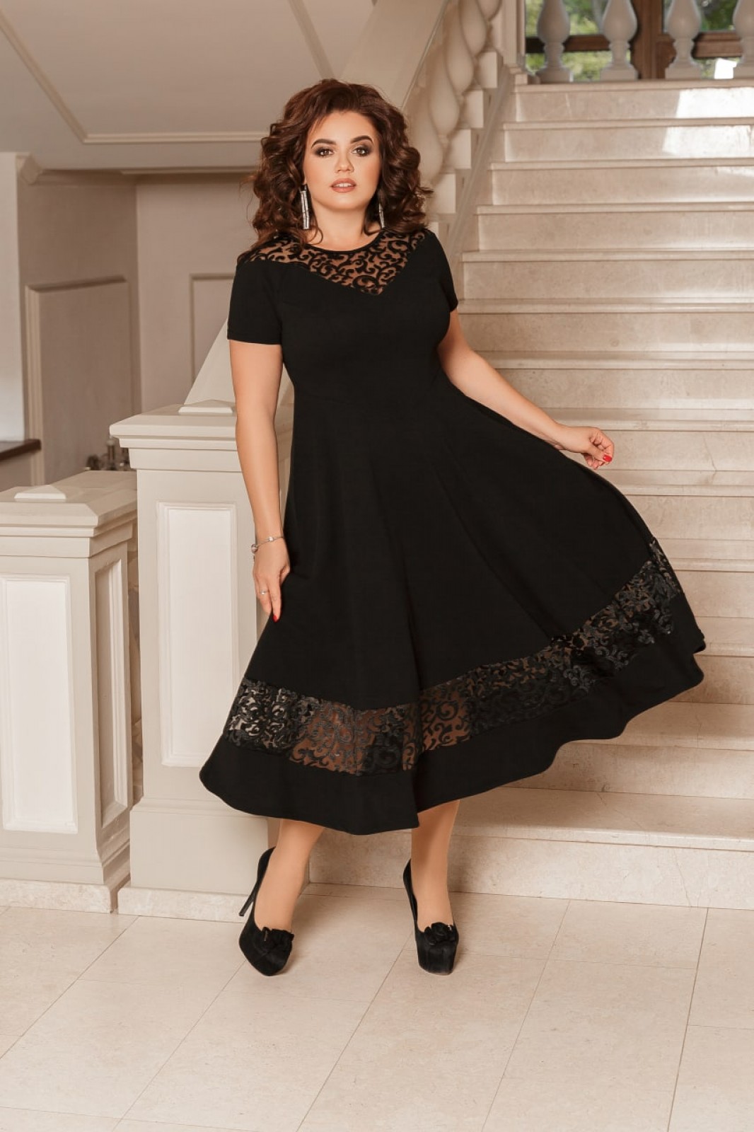 Жіноча нарядна сукня з мереживами чорного кольору р.52/54 382016