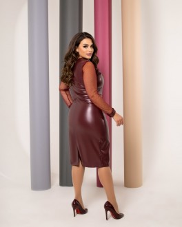 Жіноча сукня міді з еко шкіри  бордового кольору р.48/50 374533
