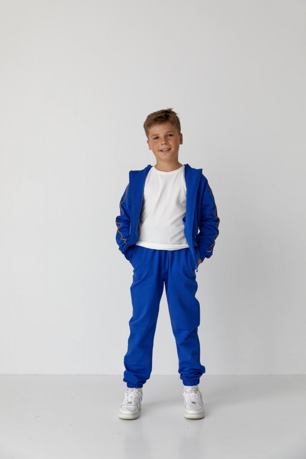 Дитячий спортивний костюм для хлопчика електрик р.164 439135