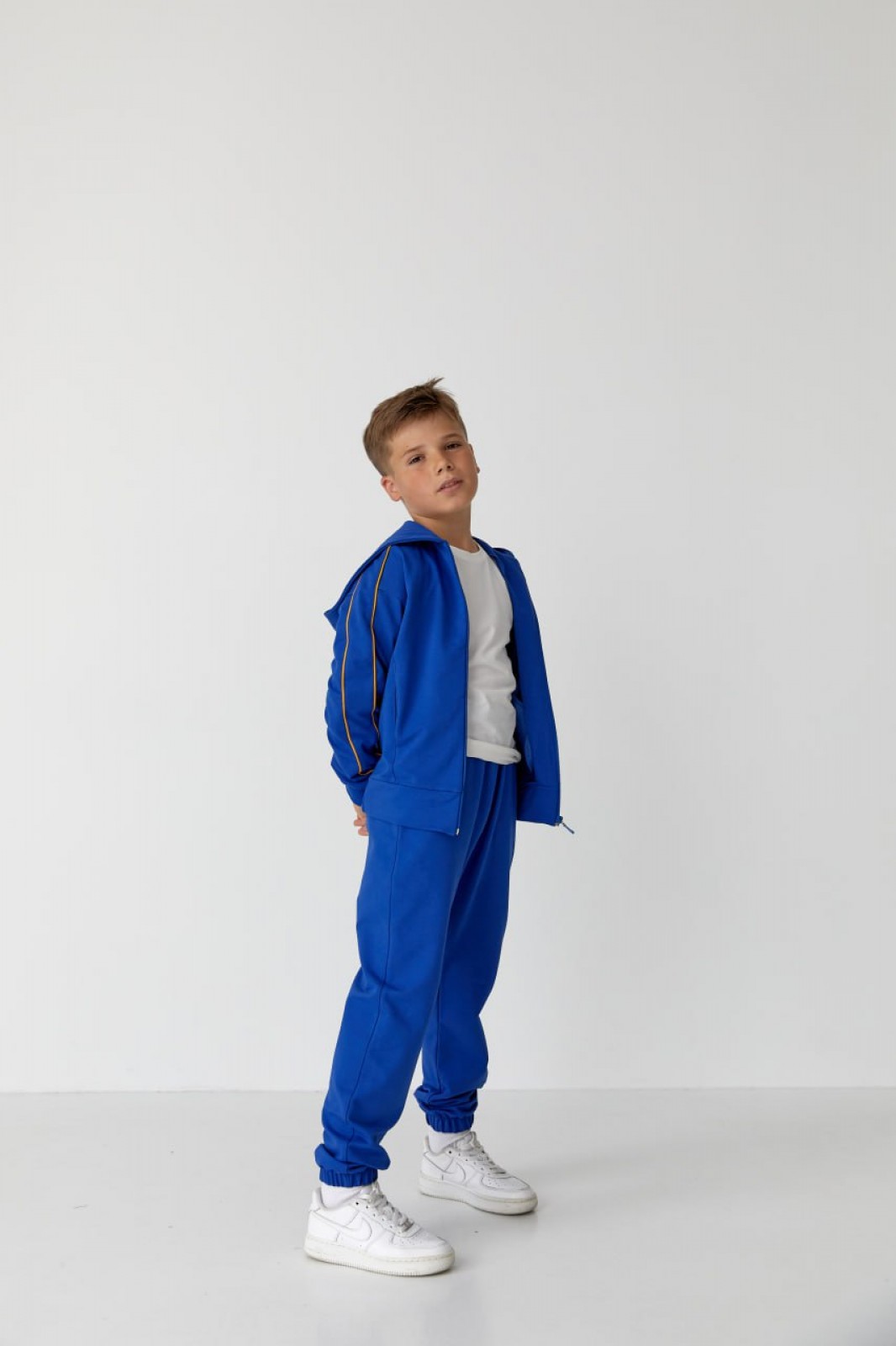 Дитячий спортивний костюм для хлопчика електрик р.110 439050