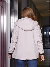 Женская ветровка с капюшоном на подкладке бежевого цвета, Цвет: Бежевый, Размер: 60, изображение 3