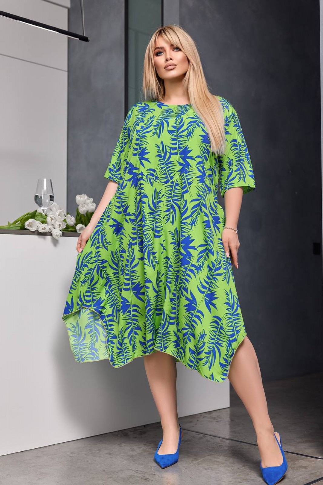 Жіноча сукня із софту колір салатовий-електрик р.58/60 453449