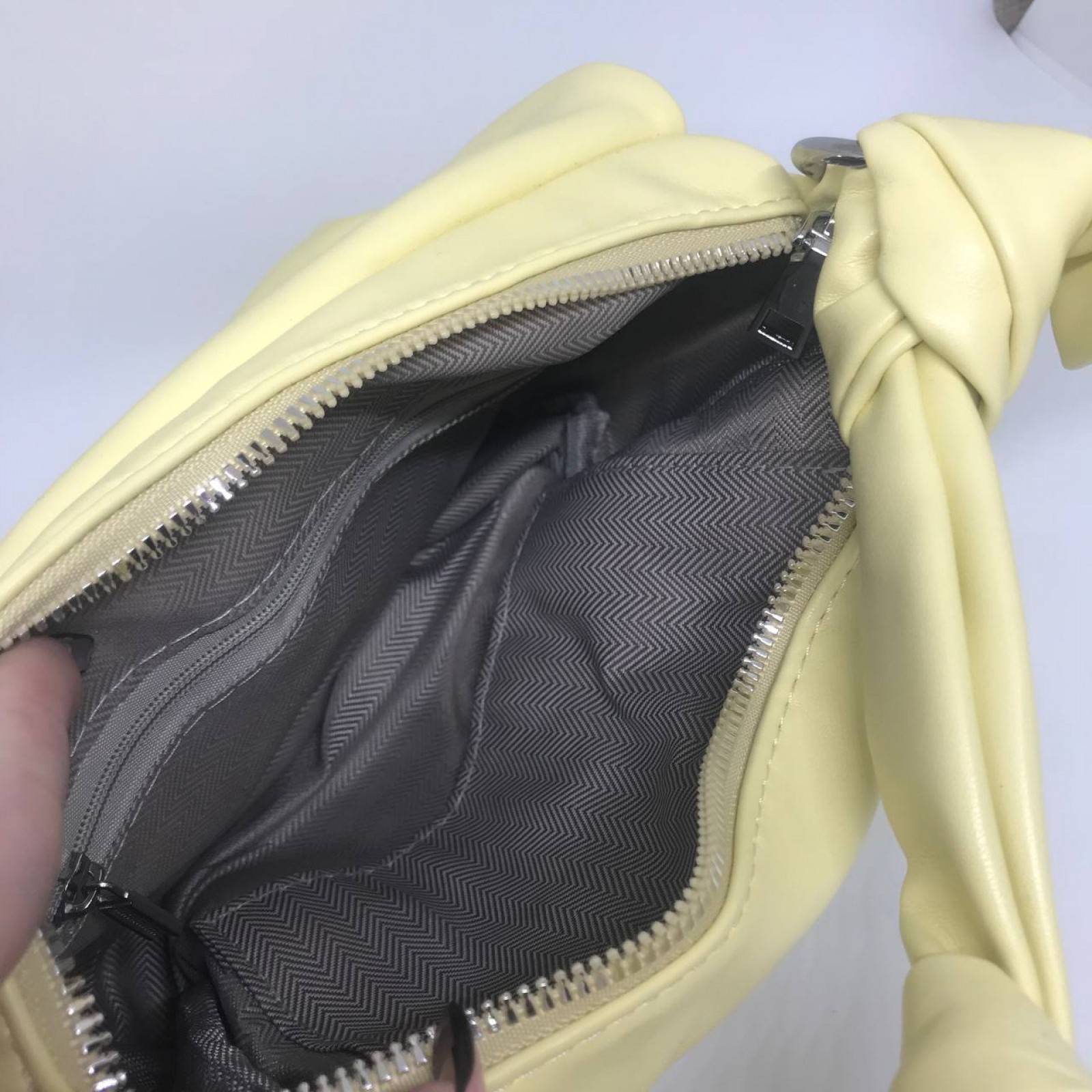 Жіноча сумочка з ремінцем колір жовтий 435841
