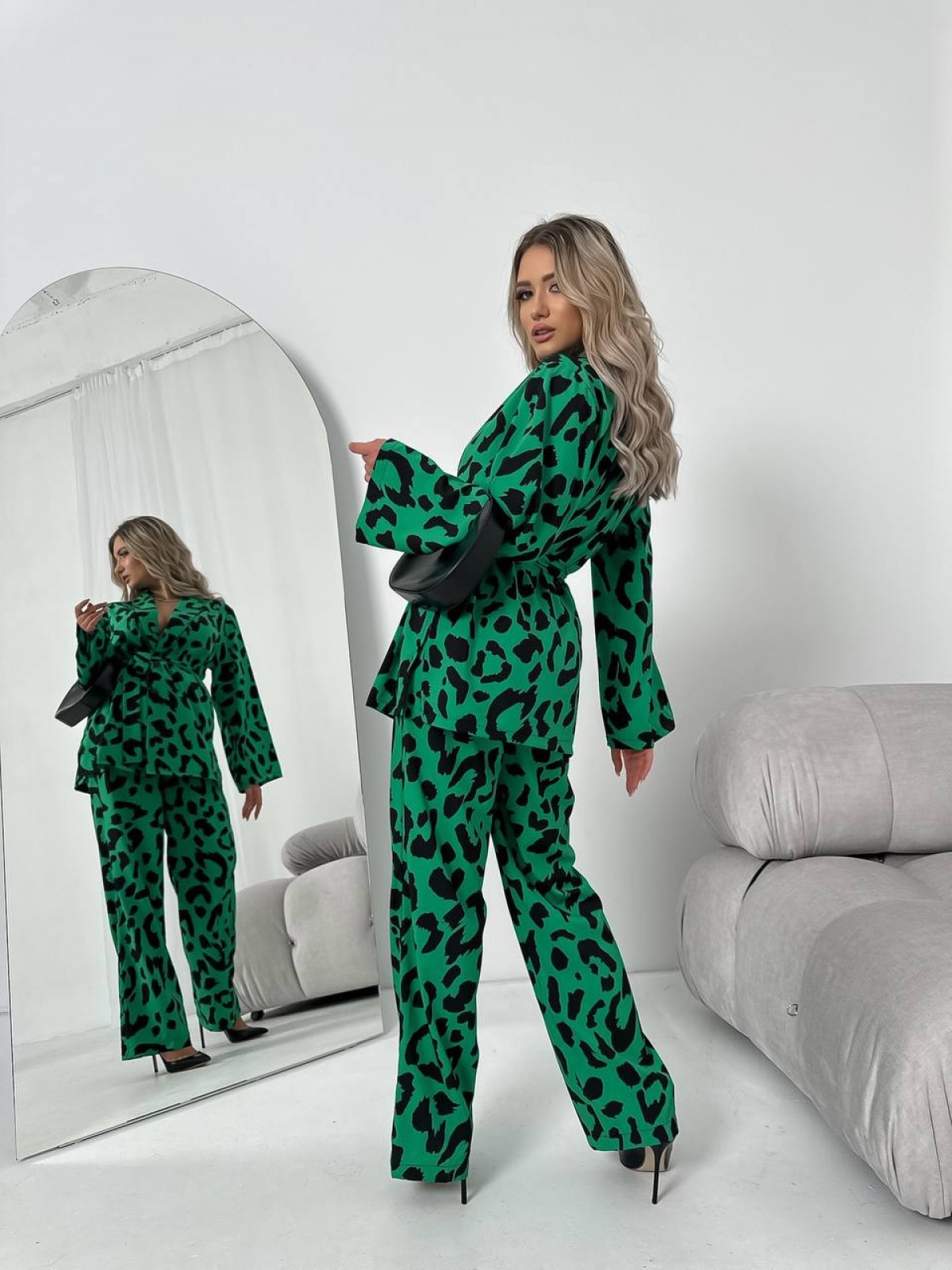 Жіночий костюм двійка колір зелений р.42/44 453528