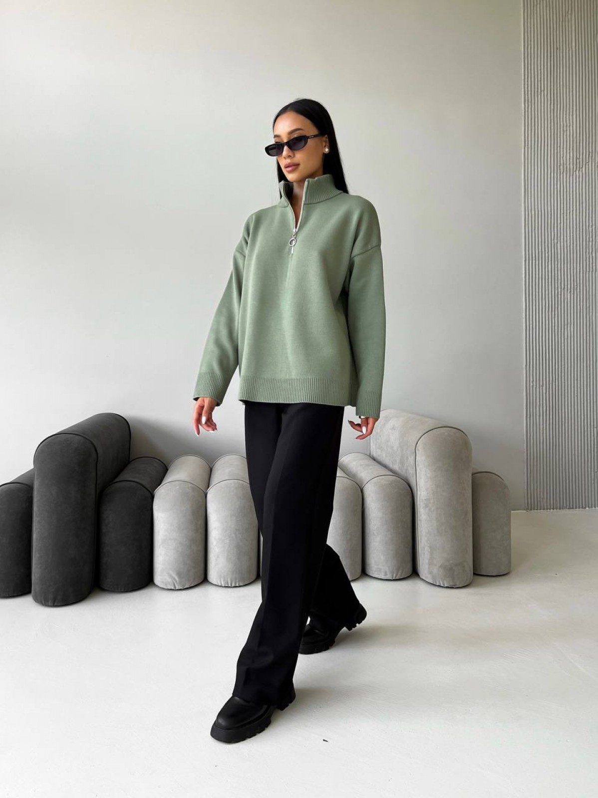 Жіночий светр із блискавкою із жаккардової в'язки колір оливковий р.42/46 441550