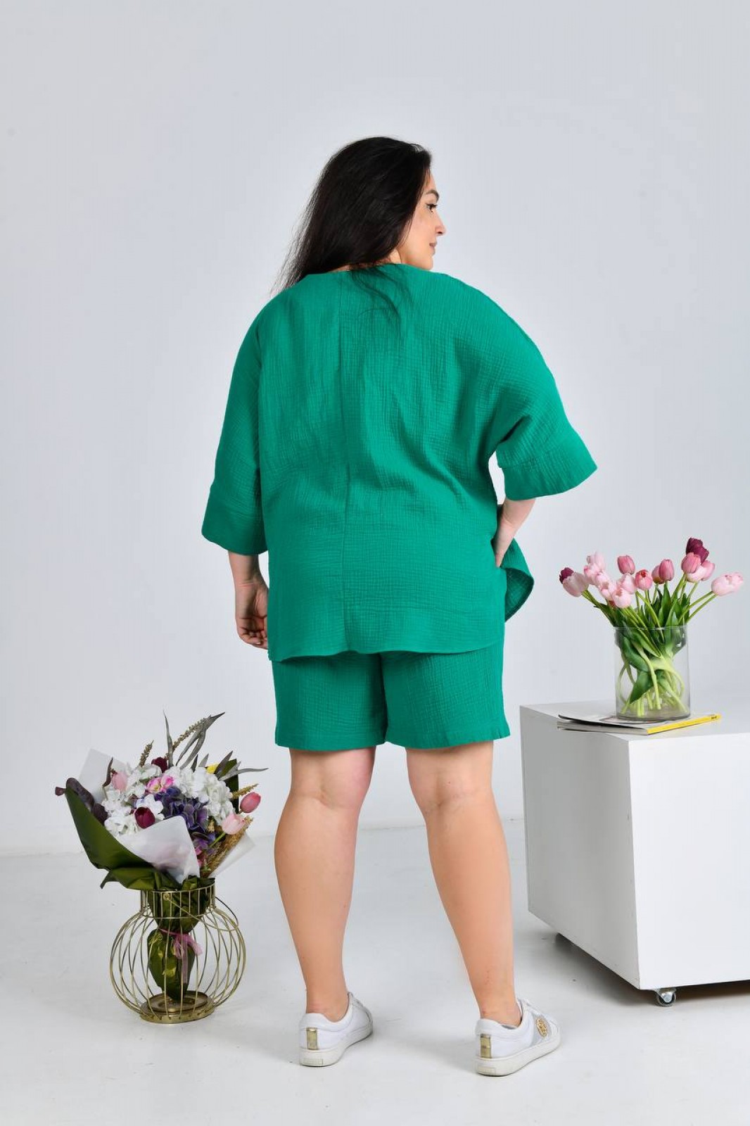 Жіночий костюм двійка з шортами колір зелений р.50/52 433466