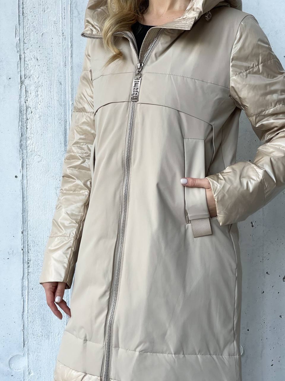 Жіночий весняне пальто колір бежевий р.S 451061