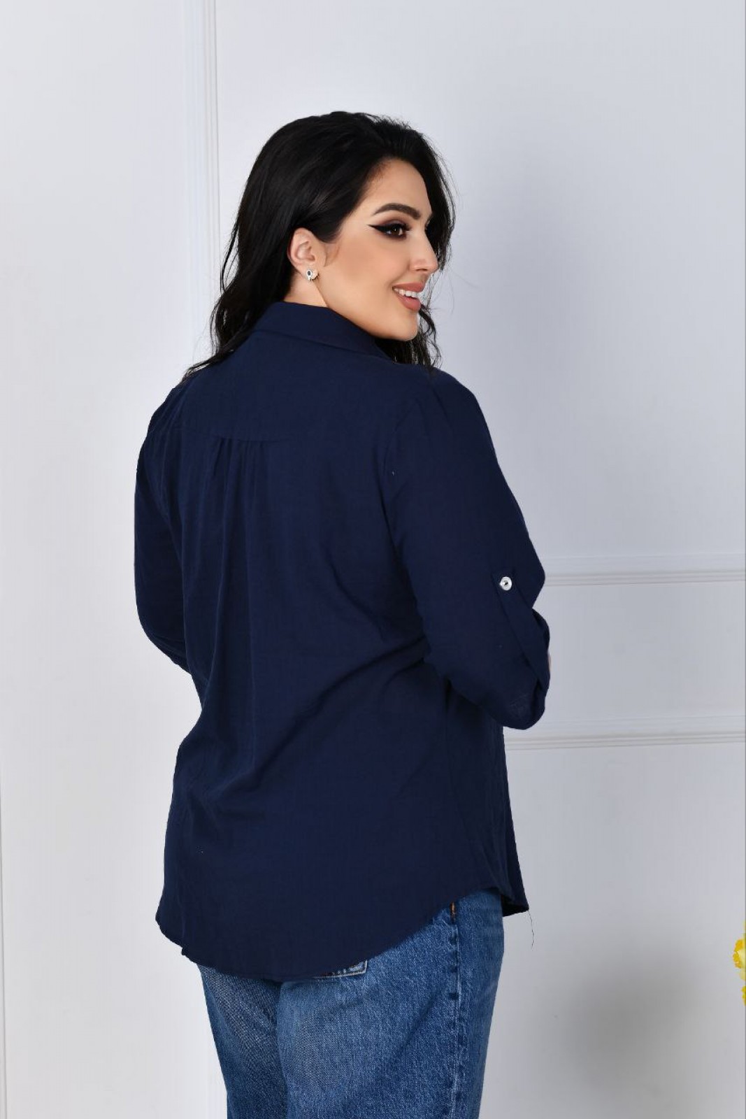 Жіноча льняна сорочка синього кольору р.54 420910