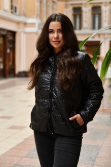 Жіноча тепла куртка колір чорний р.66 459819