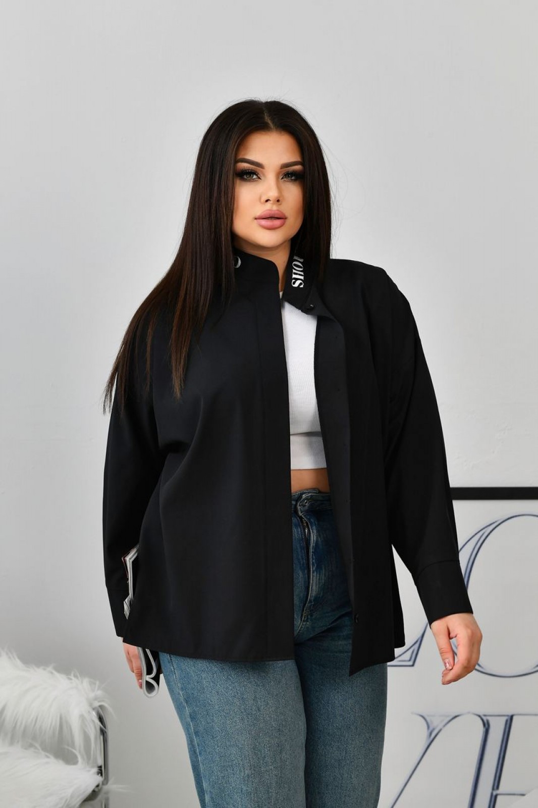 Жіноча блуза із софту колір чорний р.56/58 452871