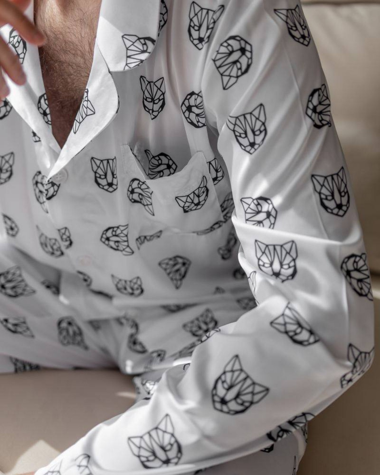 Чоловіча піжама шовк Армані Cat колір білий р.M 443848