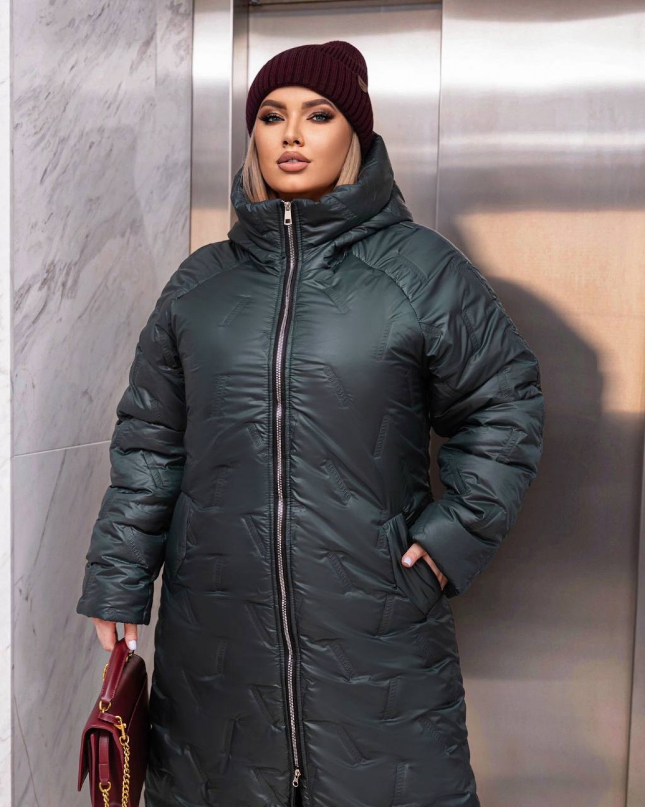 Жіноче стьобане тепле пальто колір смарагдовий р.50/52 448458