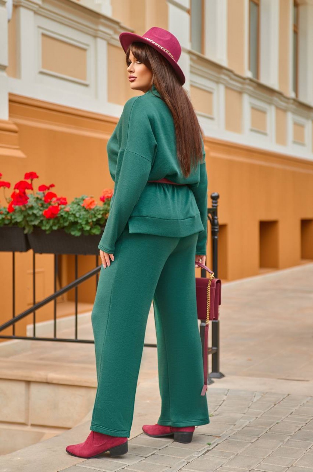 Жіночий костюм з ангори колір смарагдовий р.54/56 445497