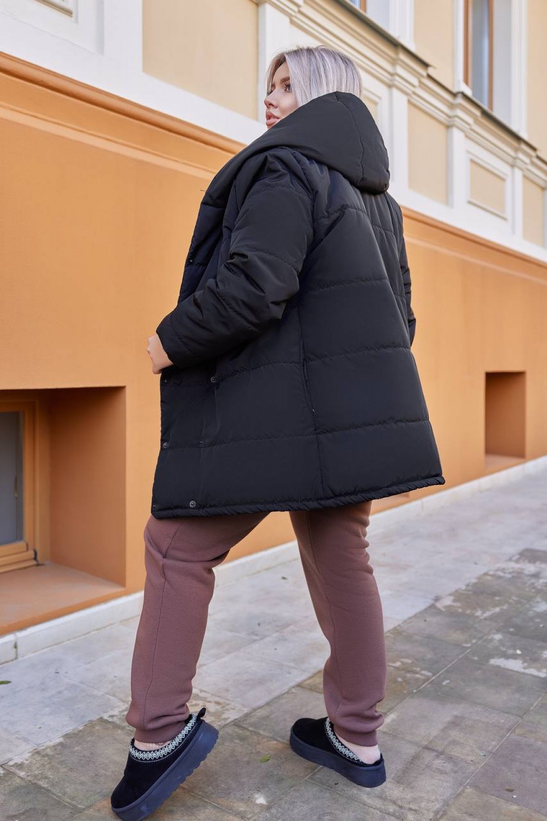 Жіночий прогулянковий костюм з курткою чорний з мокко р.50/52 446627