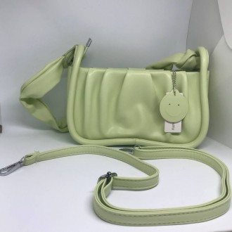 Жіноча сумочка з ремінцем колір зелений 435837