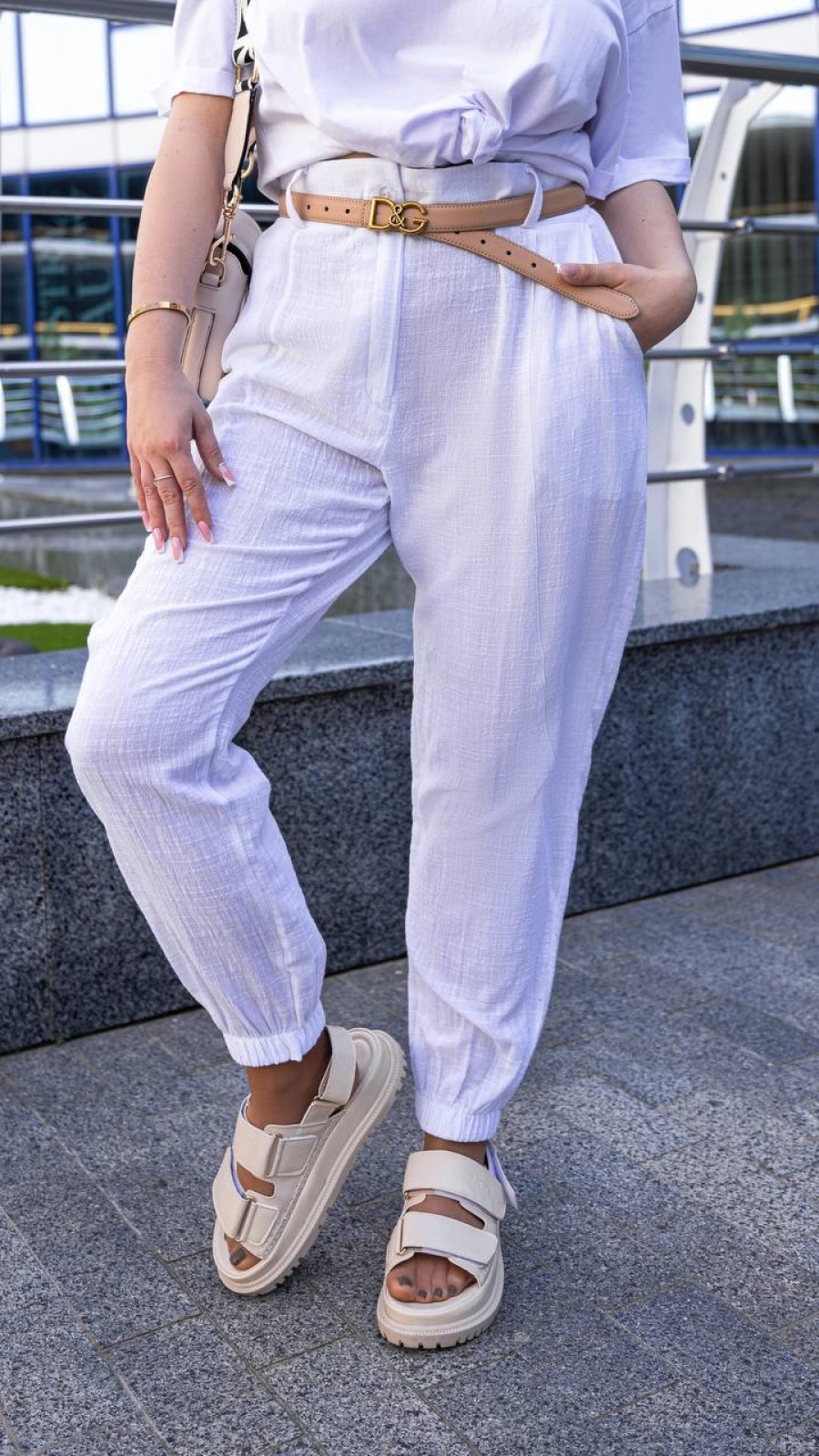 Жіночі льняні штани колір білий р.56/58 455700
