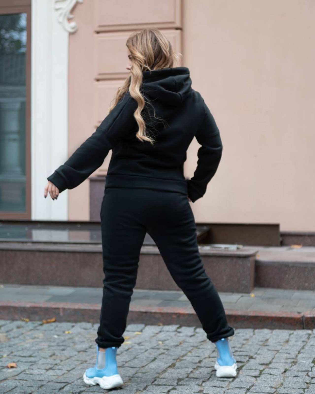 Жіночий теплий спортивний костюм чорного кольору р.48/50 378643