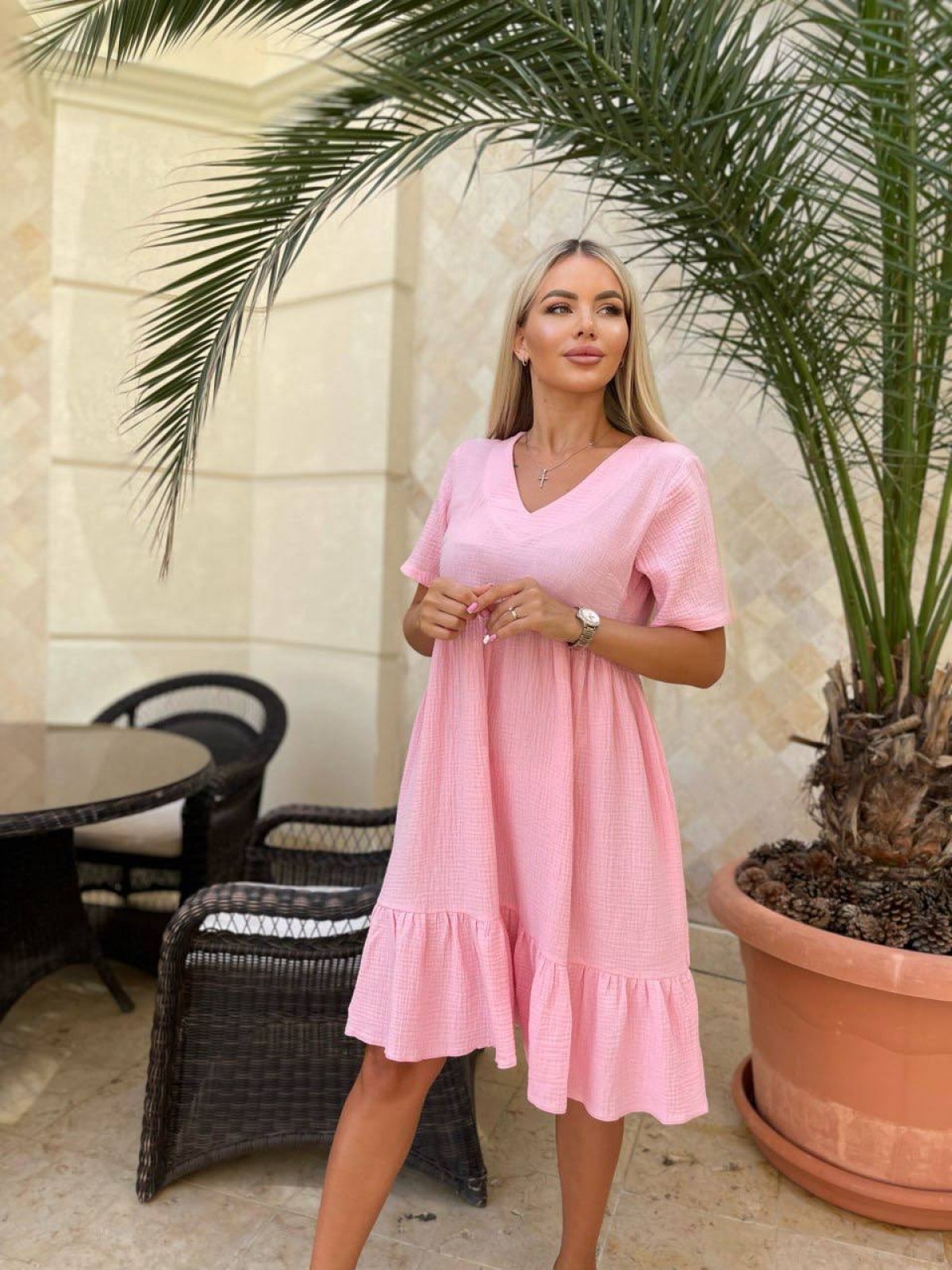 Жіноче плаття з мусліну колір рожевий р.48/52 456278