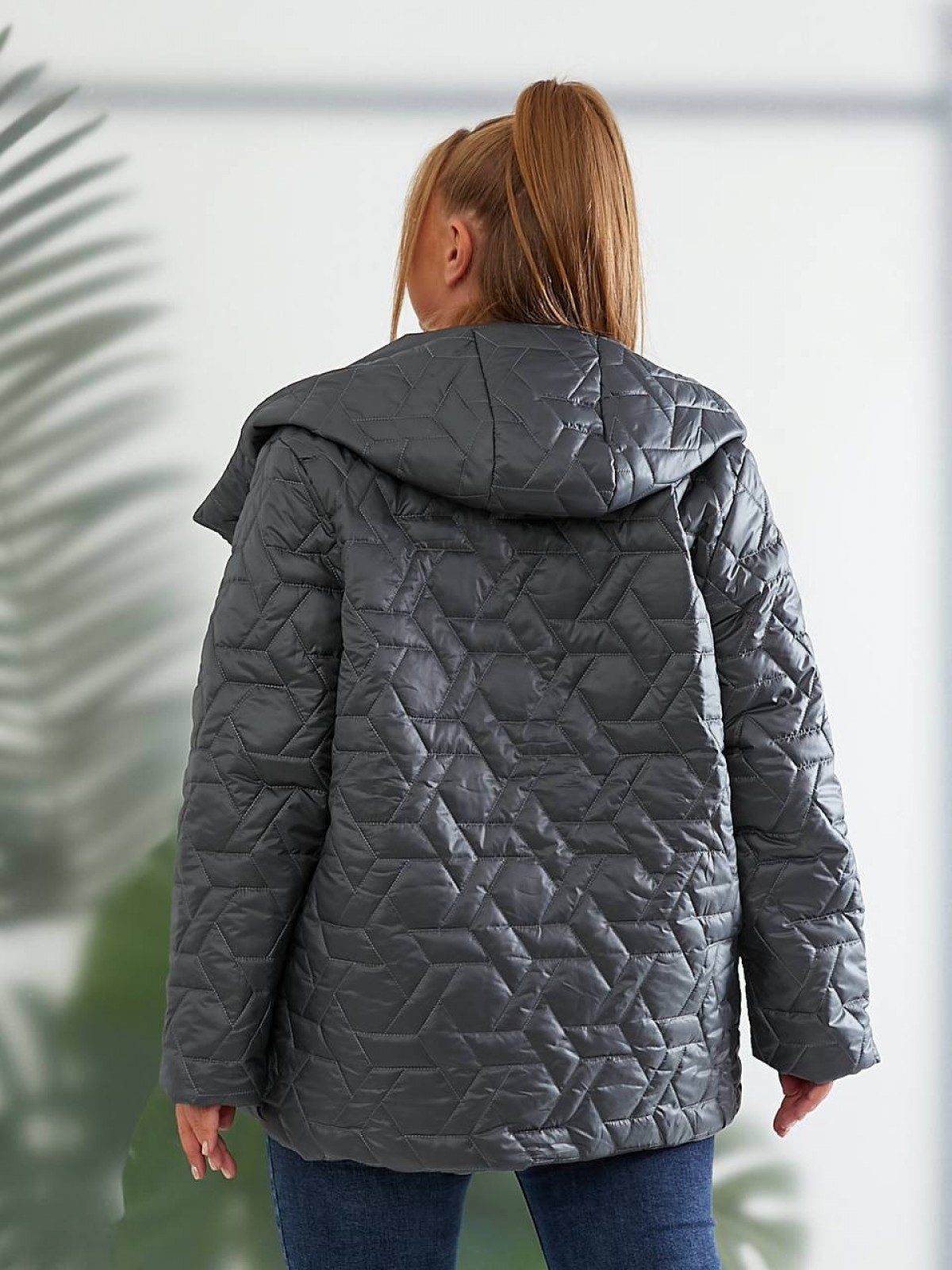 Жіноча демісезонна куртка колір графіт р.52/54 440568
