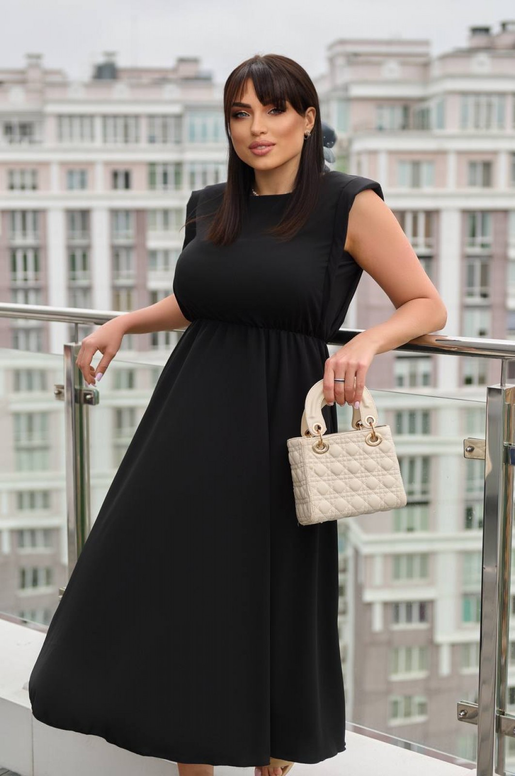 Жіноча сукня із софту міді колір чорний р.42/44 456294