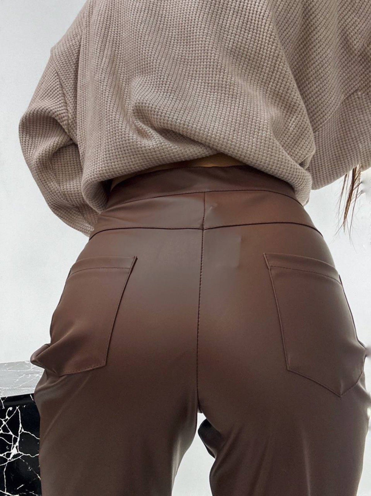 Жіночі штани з еко шкіри колір коричневий р.50/52 444130