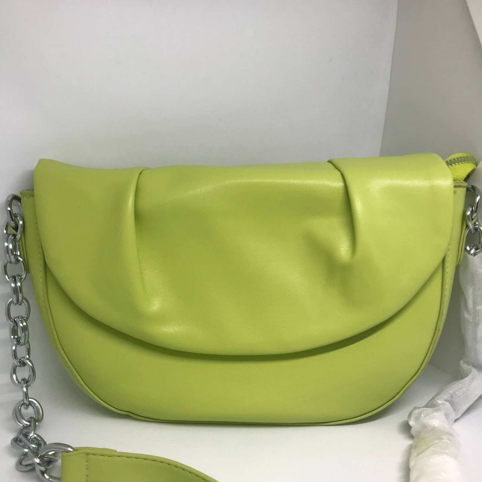 Жіноча сумочка колір насичений зелений 437274