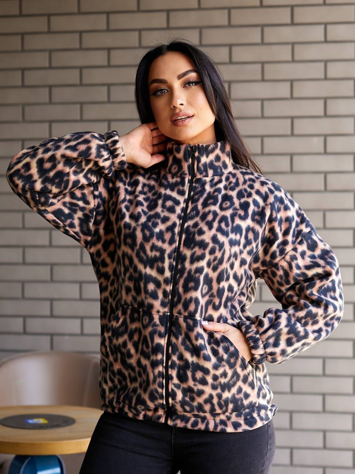 Жіноча кофта-куртка колір коричневий принт леопард р.52/56 443296