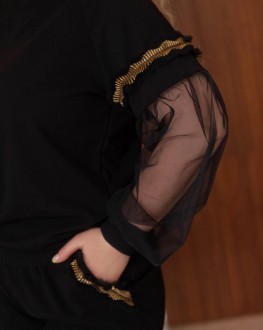 Жіночий брючний костюм з крепдайвінгу чорного кольору з злотом золотом р.50/52 435116
