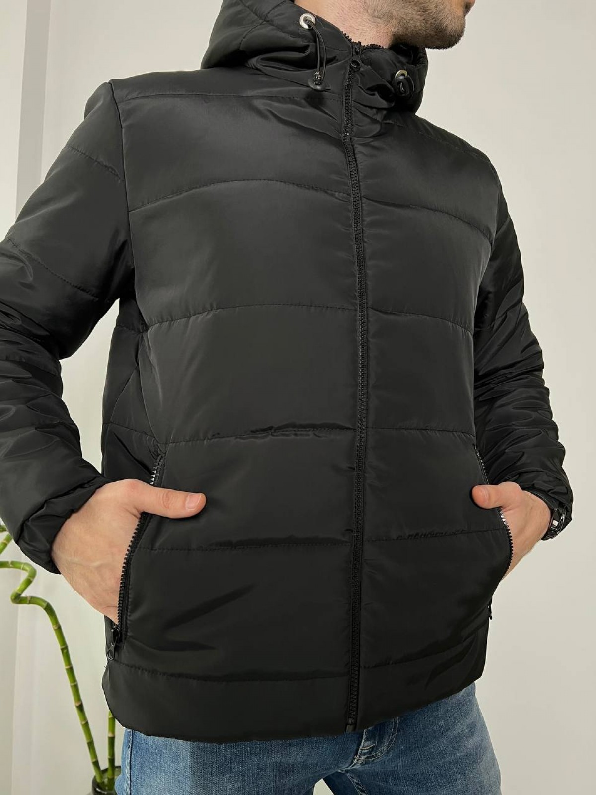Чоловіча тепла курточка з капюшоном колір чорний р.48/50 447294