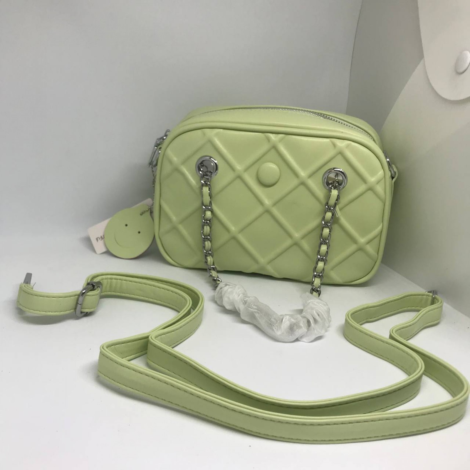 Жіноча сумочка з ремінцем колір зелений 435296