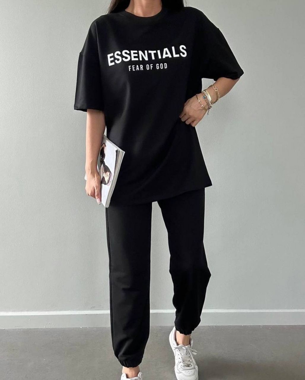 Жіночий костюм футболка та джогери колір чорний р.42/46 454206