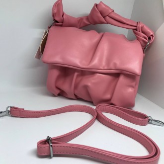 Жіноча сумочка з ремінцем колір насичений рожевий 435846