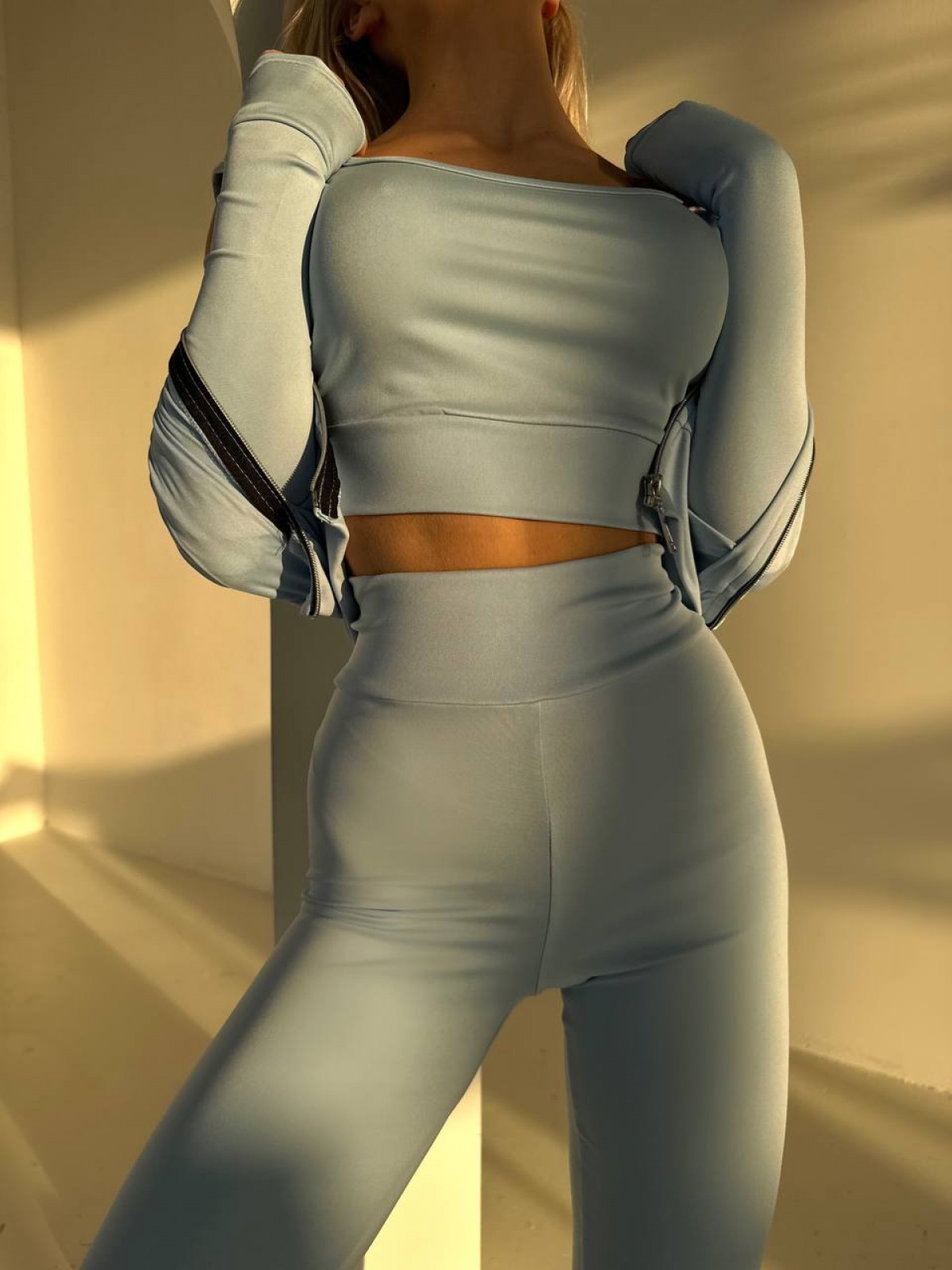 Жіночий костюм легінси топ та кофта колір блакитний р.42/44 451032