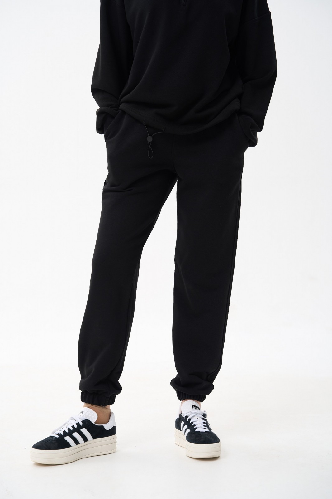 Жіночий костюм худі та джогери колір чорний р.L 454099