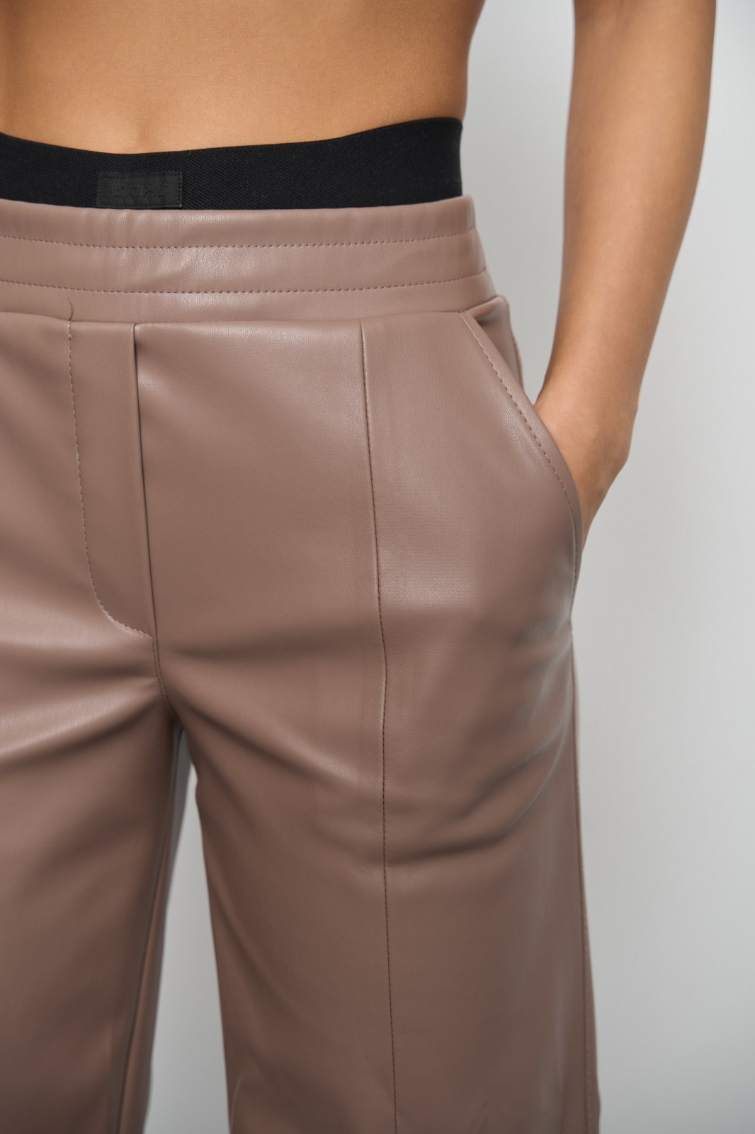 Жіночі штани палаццо з еко шкіри колір капучино р.M 450869