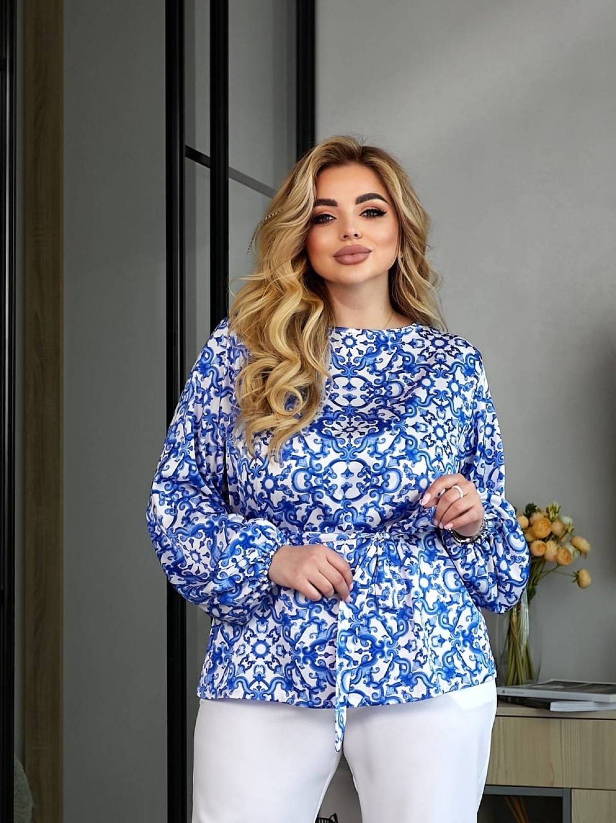 Жіноча блуза вільного крою з шовку колір синій р.54/58 454711