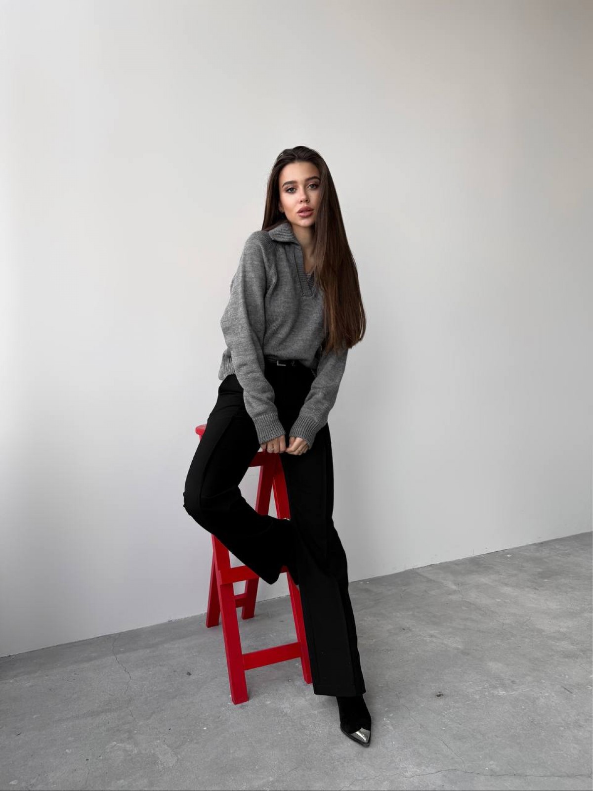 Жіночий светр-поло колір сірий р.42/46 450414