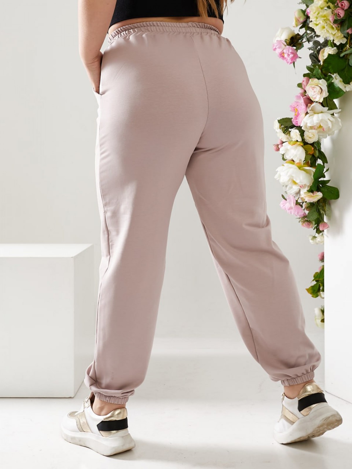 Жіночі спортивні штани двонитка бежевого кольору р.50 406300