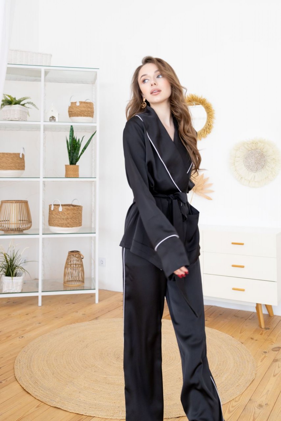 Жіночий костюм в піжамному стилі колір чорний р.M/L 408419