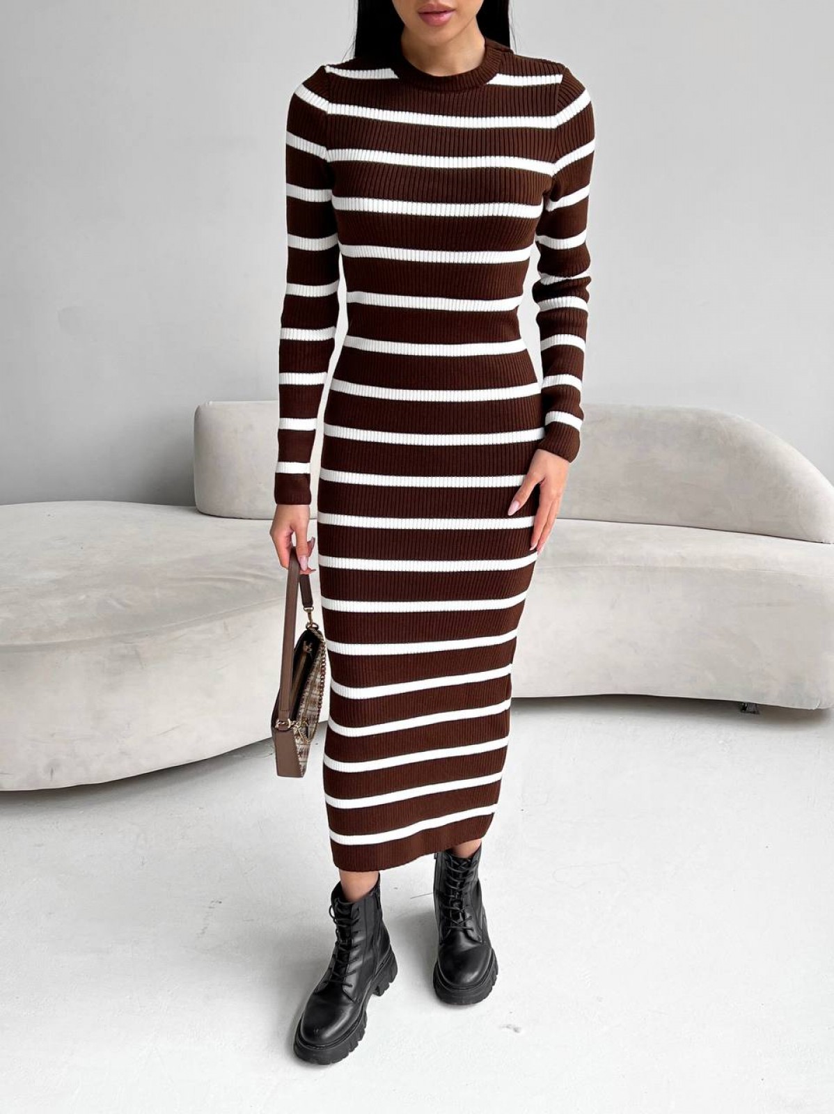 Жіноча сукня міді у смужку колір коричневий-білий р.42/46 449395