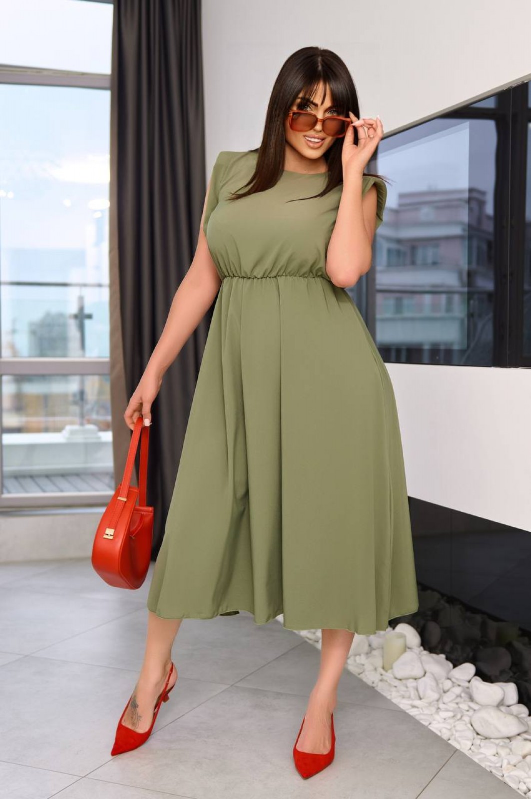 Жіноча сукня із софту міді колір хакі р.46/48 456297