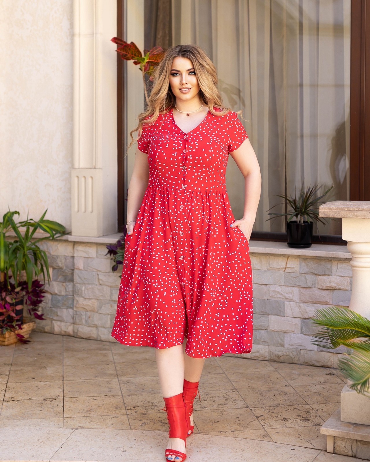 Жіноча літня сукня на гудзиках червоного кольору р.56/58 431460
