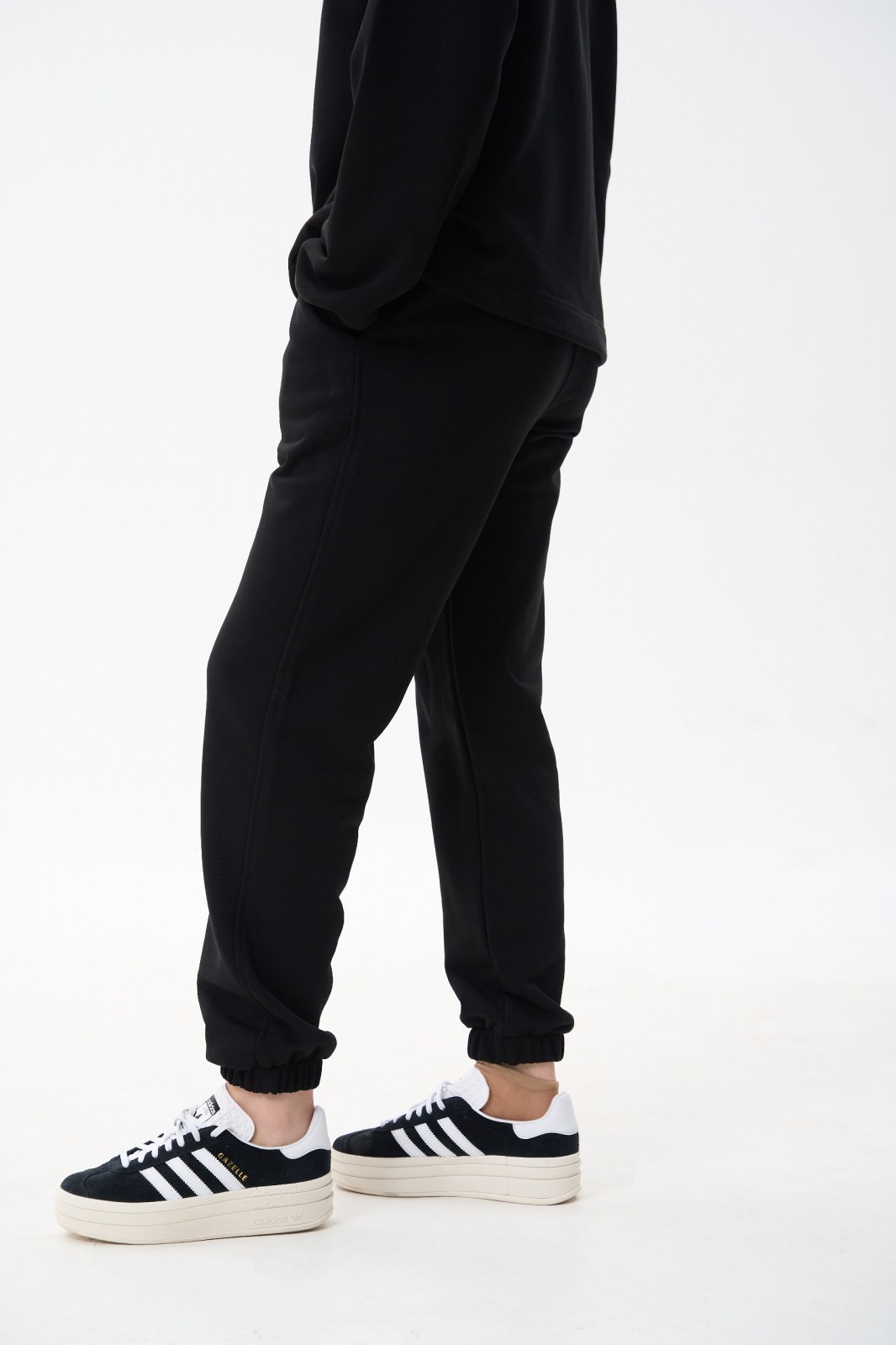 Жіночий костюм худі та джогери колір чорний р.L 454099