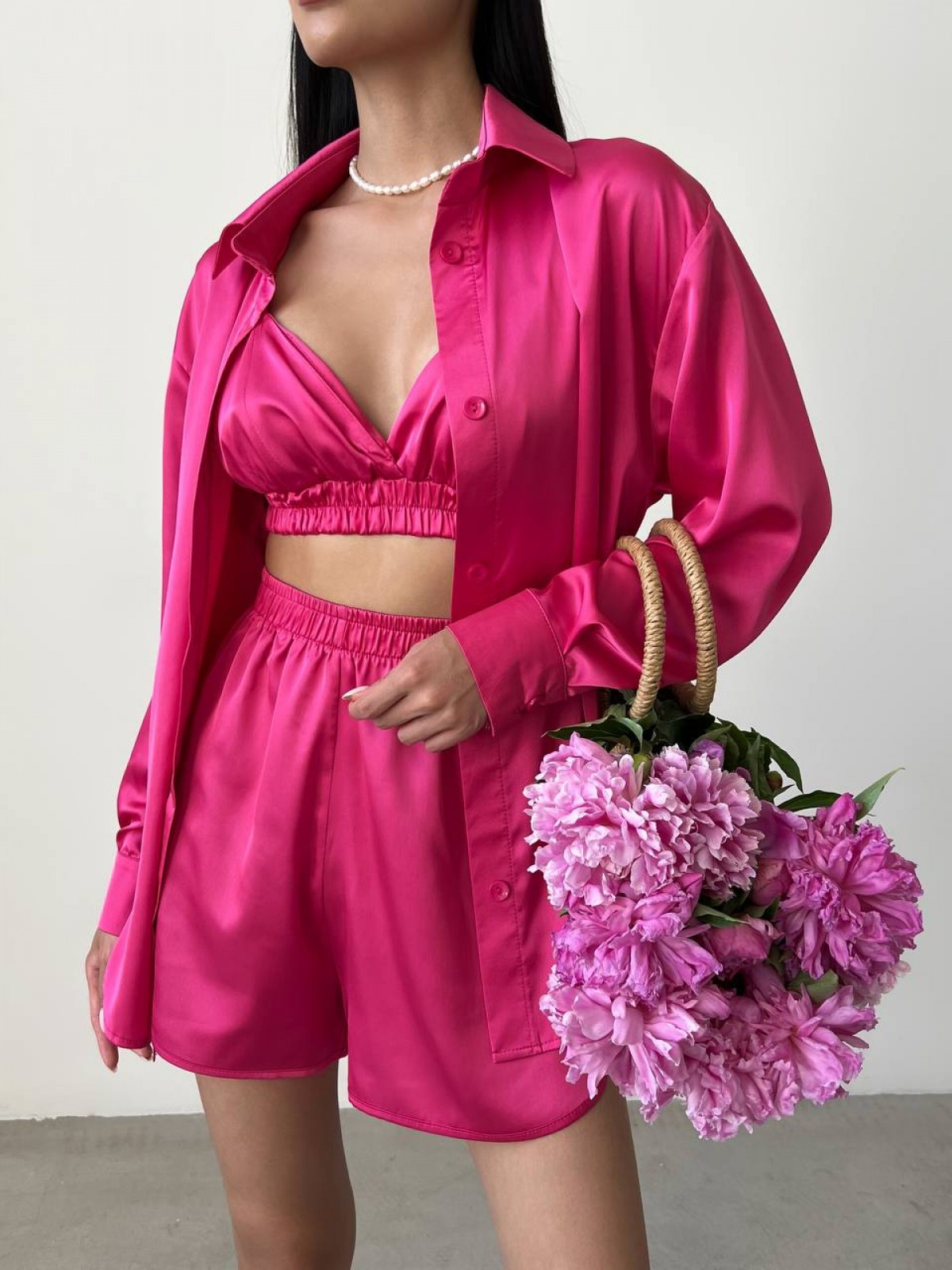 Жіночий костюм трійка із шортами колір малиновий 438070